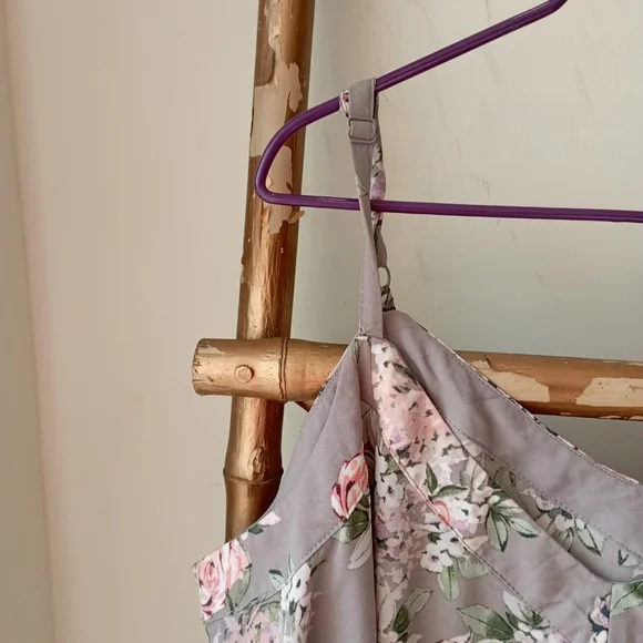 Torrid Plus Floral Strappy Top - Picture 5 of 13